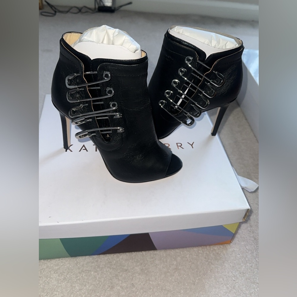 Ankle boots peep toe high heel
